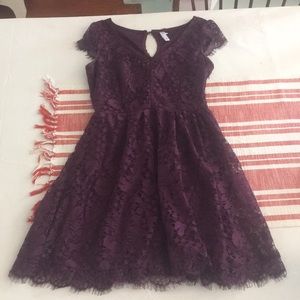 Capsleeve purple short dress